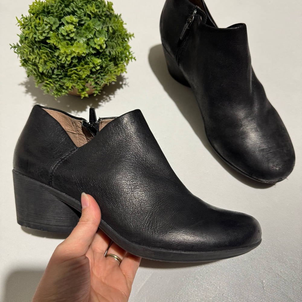 Elegant Black Women's Ankle Boots